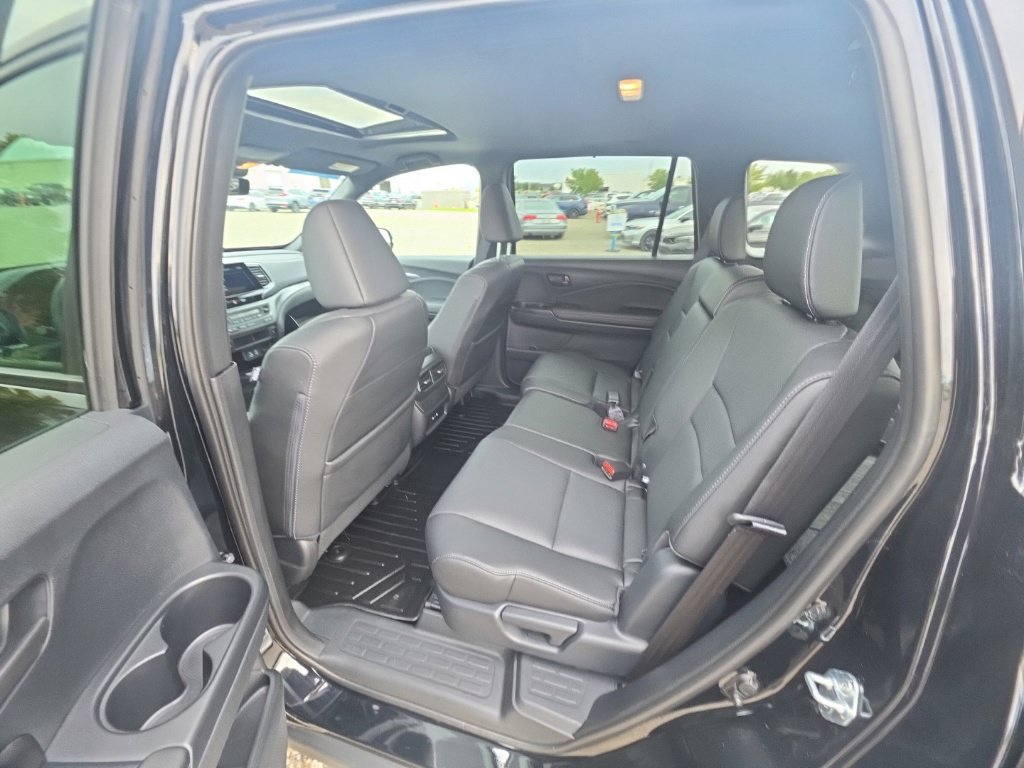 Certified 2024 Honda Passport EX-L image 28