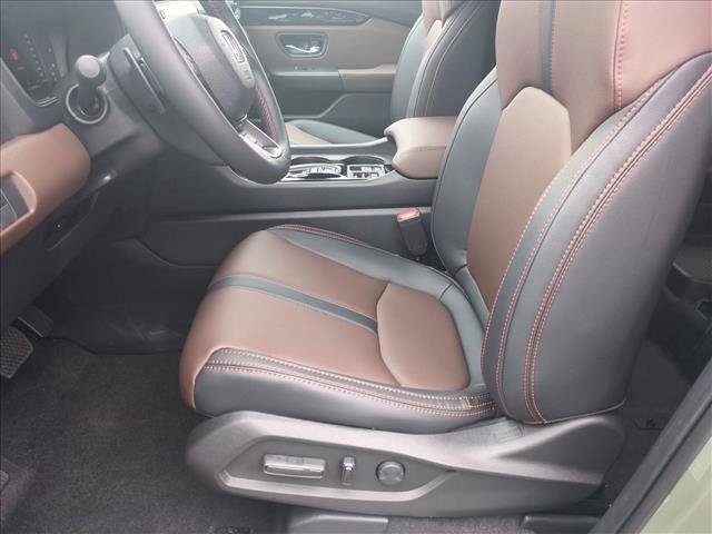 New 2026 Honda Pilot TrailSport image 4