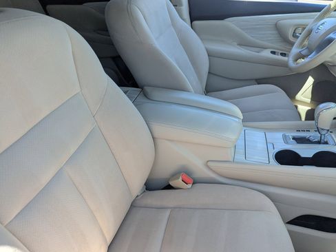 Used 2017 Nissan Murano SV image 10