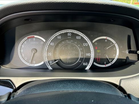 Used 2017 Honda Accord LX image 12