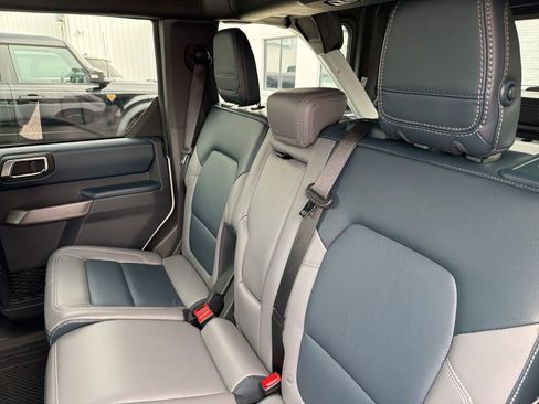 Used 2023 Ford Bronco Outer Banks image 31