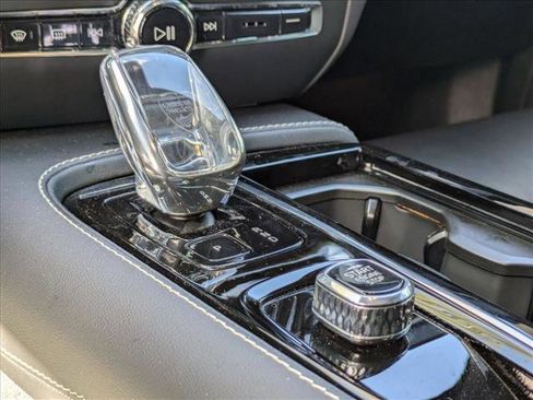 Used 2024 Volvo S60 T8 Ultimate w/ Climate Package image 13