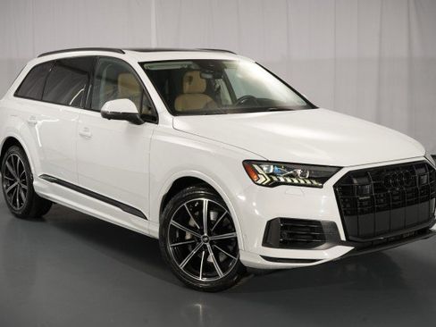 Used 2023 Audi Q7 3.0T Prestige AWD/4WD image 10
