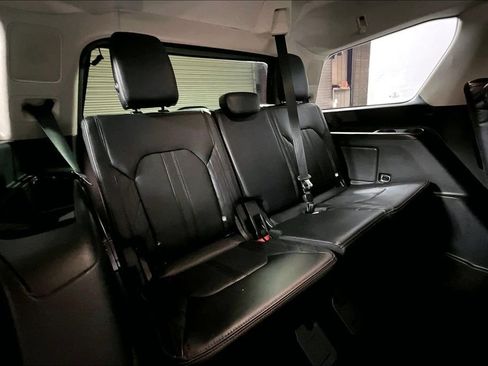 Certified 2021 Ford Expedition Platinum image 23