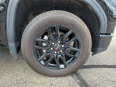 Used 2024 GMC Sierra 1500 Elevation AWD/4WD image 6