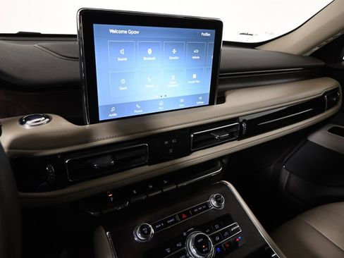 Certified 2022 Lincoln Aviator Reserve w/ Equipment Group 201A image 28