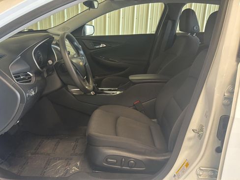 Used 2024 Chevrolet Malibu LT image 12