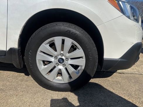 Used 2017 Subaru Outback 2.5i Premium w/ Popular Package #1 image 31