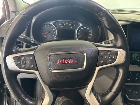 Used 2020 GMC Terrain SLT w/ Preferred Package AWD/4WD image 13
