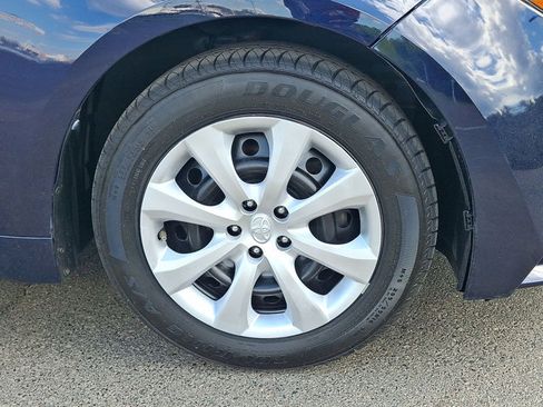 Used 2020 Toyota Corolla LE FWD image 28