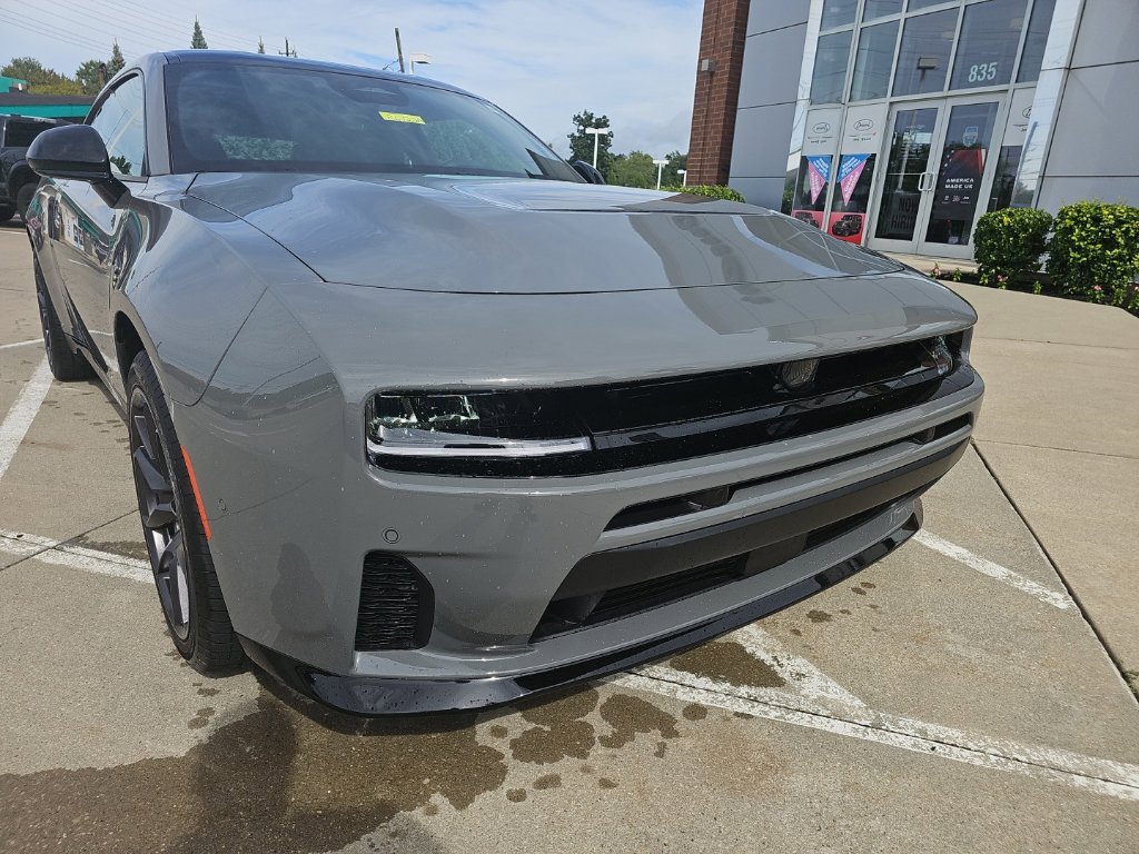 Certified 2026 Dodge Charger Scat Pack w/ Blacktop Package AWD/4WD image 6