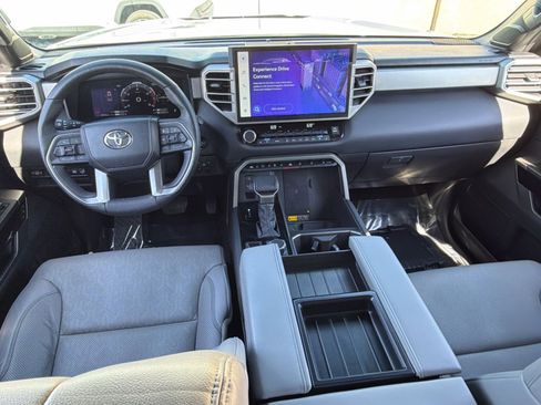 Used 2025 Toyota Tundra Limited AWD/4WD image 24