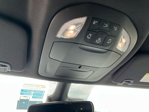 New 2027 Chrysler Pacifica Select w/ Family Tech Group FWD image 20