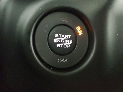 Used 2023 Jeep Wrangler Unlimited Sahara w/ Cold Weather Group image 32