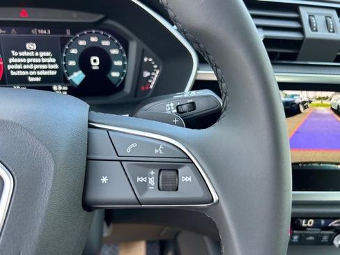New 2025 Audi Q3 2.0T Premium image 18