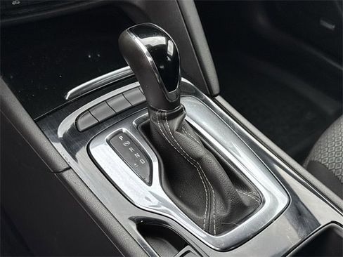 Used 2018 Buick Regal Preferred w/ Sights and Sounds Package image 12