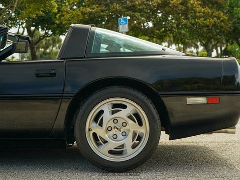 Used 1990 Chevrolet Corvette ZR-1 RWD image 5