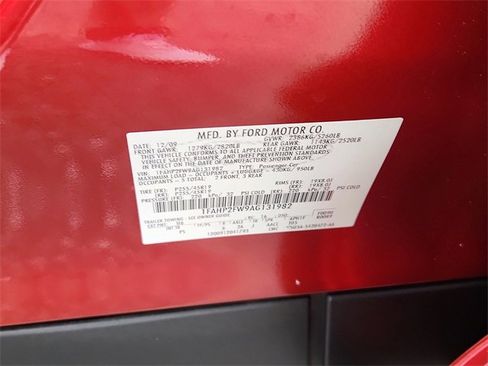 Used 2010 Ford Taurus Limited image 14