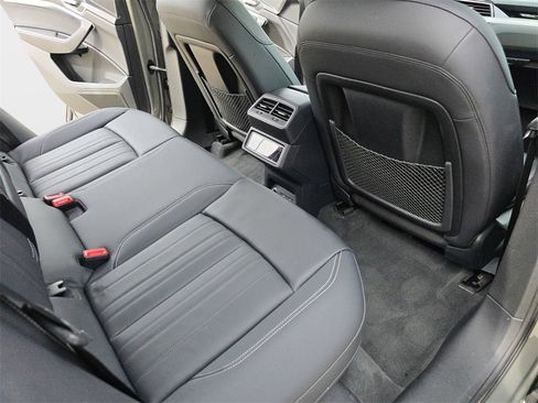 Certified 2024 Audi Q8 e-tron Premium image 13