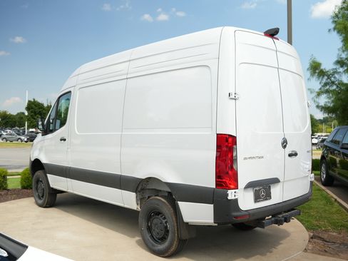 New 2025 Mercedes-Benz Sprinter 2500 image 5