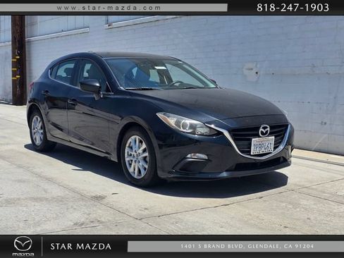 Used 2016 MAZDA MAZDA3 i Sport w/ Preferred Equipment Package FWD image 1