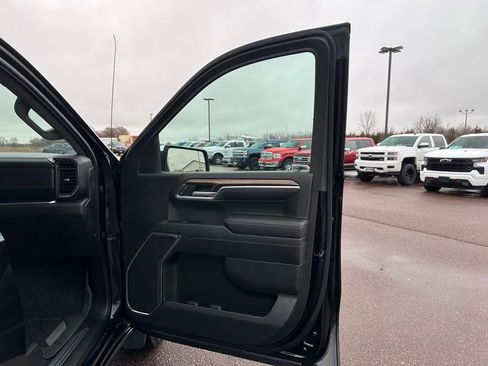 Used 2023 Chevrolet Silverado 1500 LT image 27