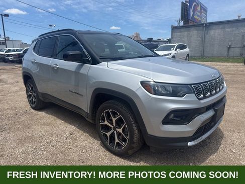 Used 2025 Jeep Compass Limited AWD/4WD image 1
