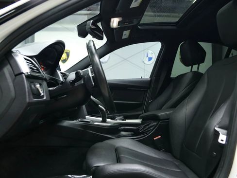 Used 2017 BMW 340i xDrive Sedan image 23