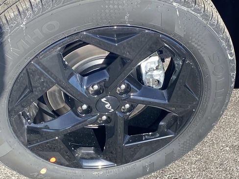 New 2026 Kia Seltos EX image 6