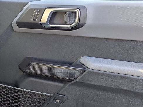 Used 2024 Ford Bronco Everglades image 30