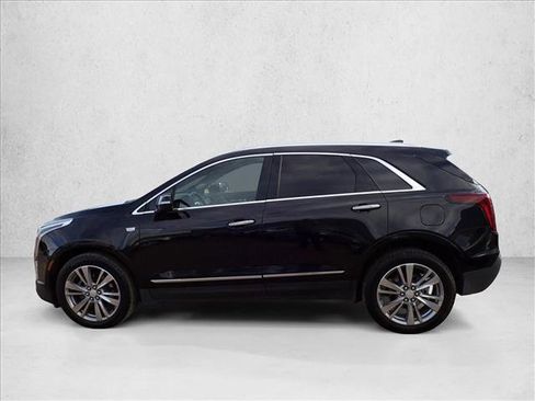 Used 2024 Cadillac XT5 Premium Luxury image 2