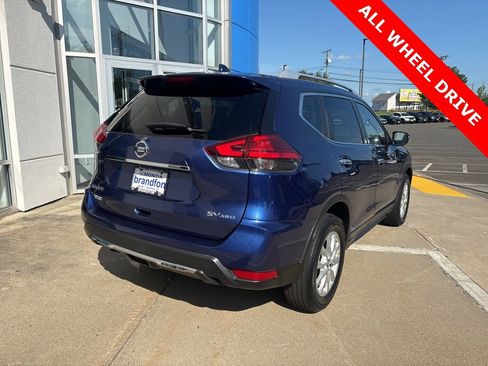 Used 2017 Nissan Rogue SV image 6