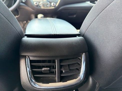 Used 2023 Chevrolet Malibu LT FWD image 13