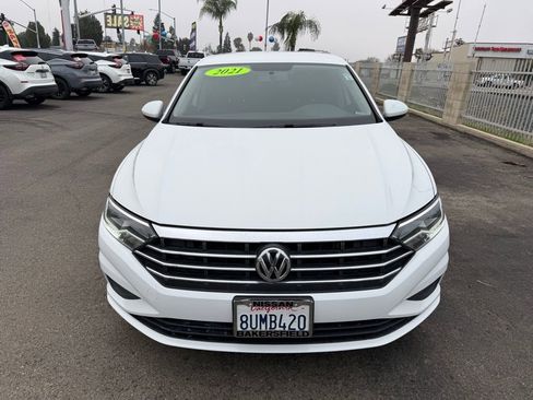 Used 2021 Volkswagen Jetta S image 2