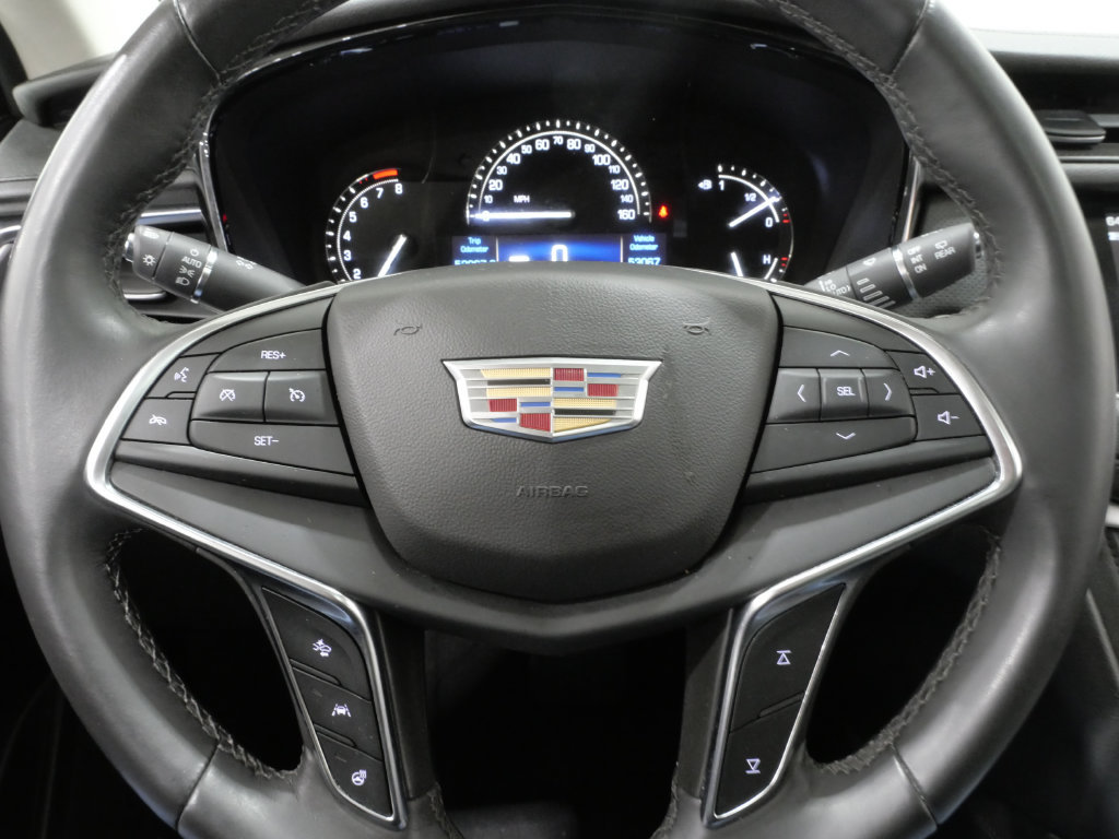 Used 2018 Cadillac XT5 Luxury w/ Driver Awareness Package FWD image 15