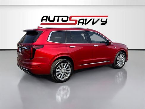 Used 2024 Cadillac XT6 Premium Luxury w/ Technology Package image 7