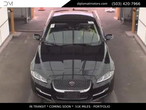 Used 2016 Jaguar XJ L Portfolio AWD/4WD image 2