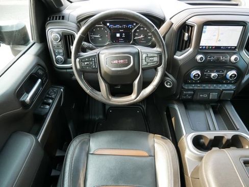 Used 2022 GMC Sierra 2500 AT4 w/ AT4 Premium Plus Package AWD/4WD image 9
