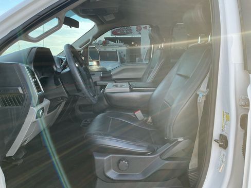 Used 2019 Ford F250 XLT w/ FX4 Off-Road Package image 12