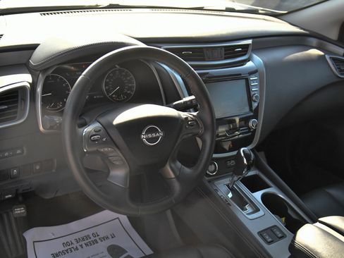 Used 2023 Nissan Murano SV image 16
