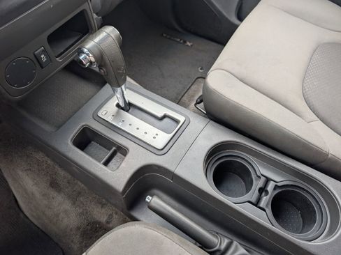 Used 2015 Nissan Xterra S image 24