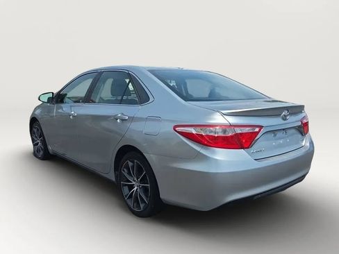 Used 2015 Toyota Camry XSE FWD image 6