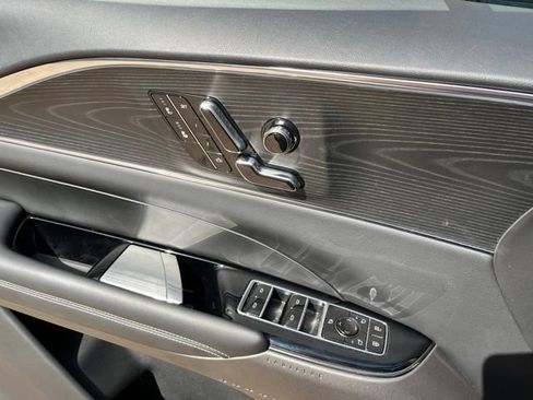 Used 2024 Cadillac Lyriq Luxury RWD image 10