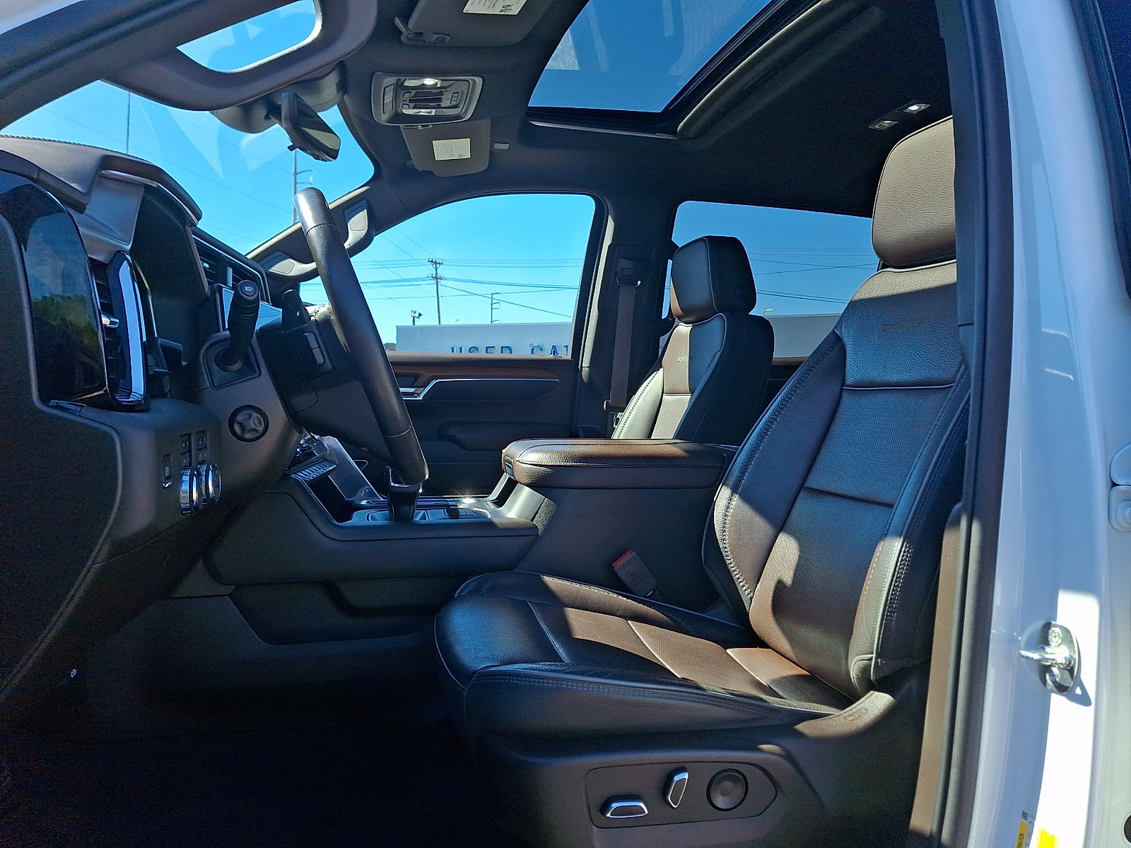 Certified 2023 GMC Sierra 1500 Denali w/ Denali Reserve Package AWD/4WD image 14