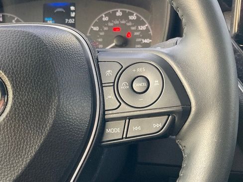 Used 2025 Toyota Corolla SE FWD image 13