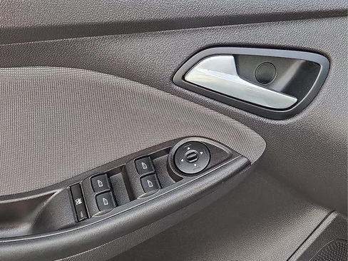 Used 2014 Ford Focus SE image 13
