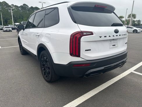Used 2021 Kia Telluride EX w/ EX Premium Package AWD/4WD image 3