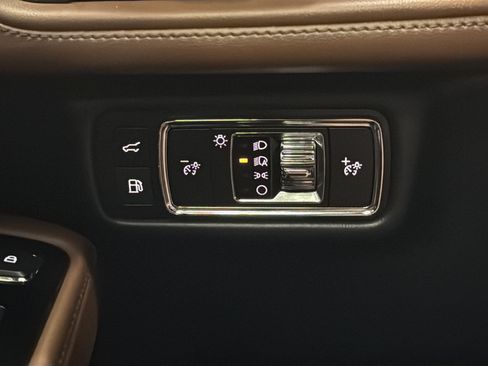 Used 2023 Lincoln Aviator Grand Touring w/ Equipment Group 301A AWD/4WD image 32