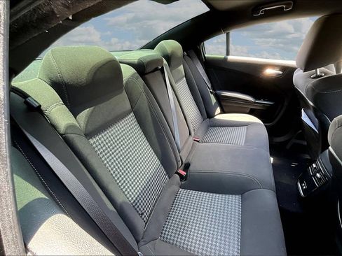 Used 2020 Dodge Charger R/T w/ Blacktop Package RWD image 25