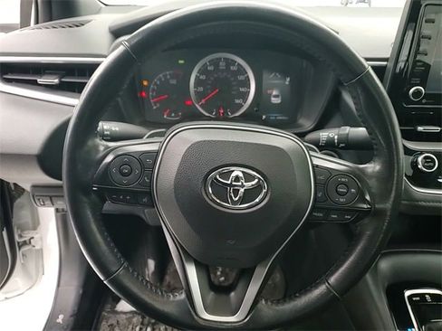 Used 2022 Toyota Corolla SE image 14